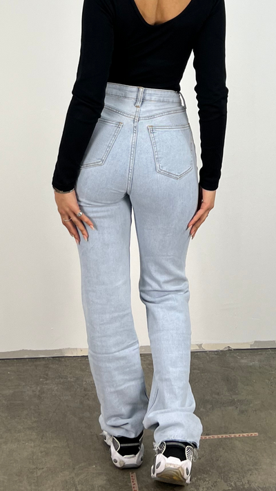 Nina Straightjeans