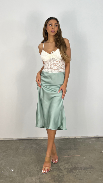 Sophie skirt in satin