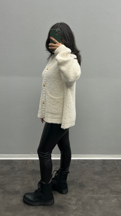 Elli Flauschige Strickjacke